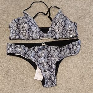 Cupshe Black & Gray Snake-Print Bikini Set